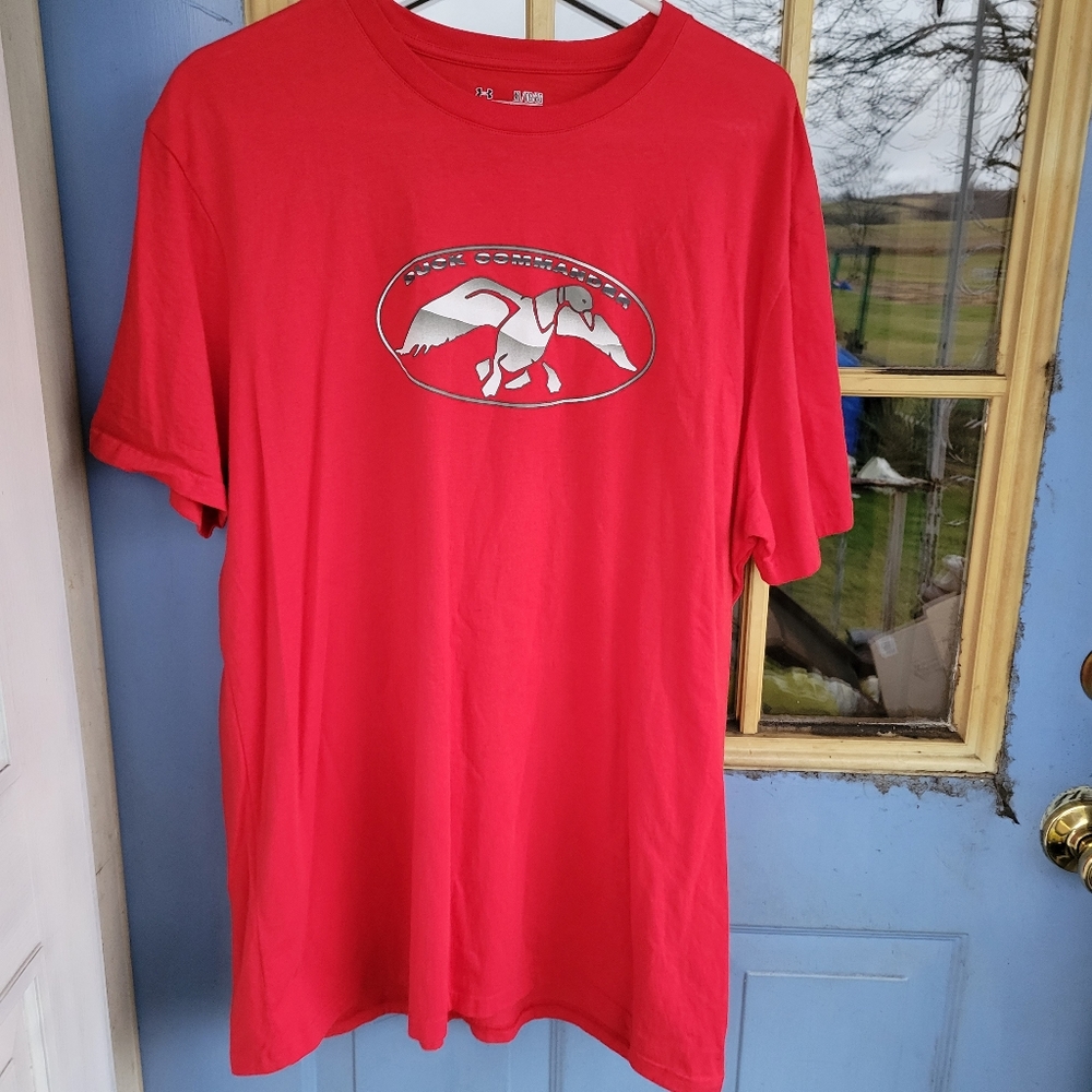 Under Armour mens duck commander t shirt red size XL